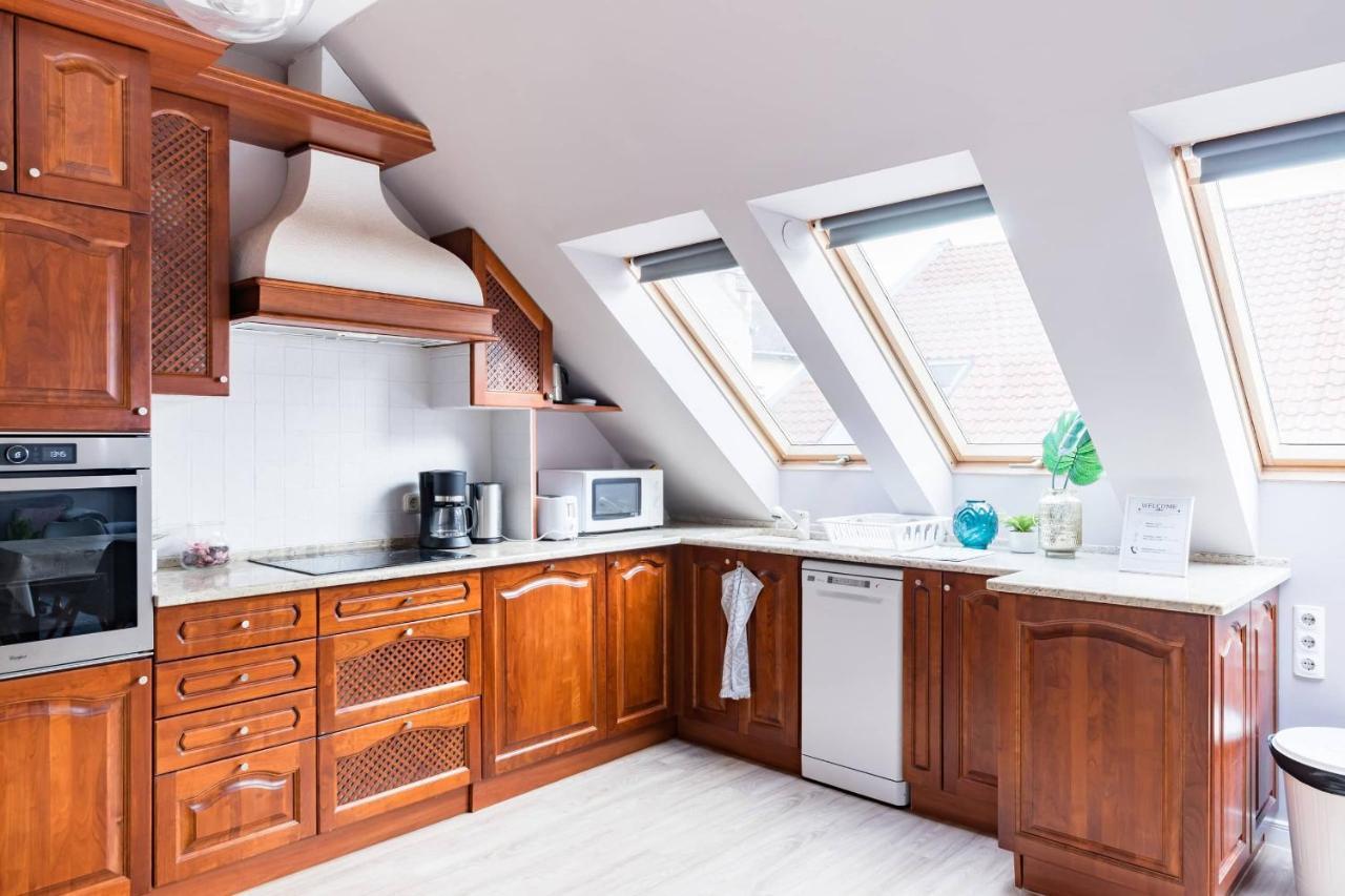 Sunny And Central Penthouse With Private Garage Budapest Exterior foto