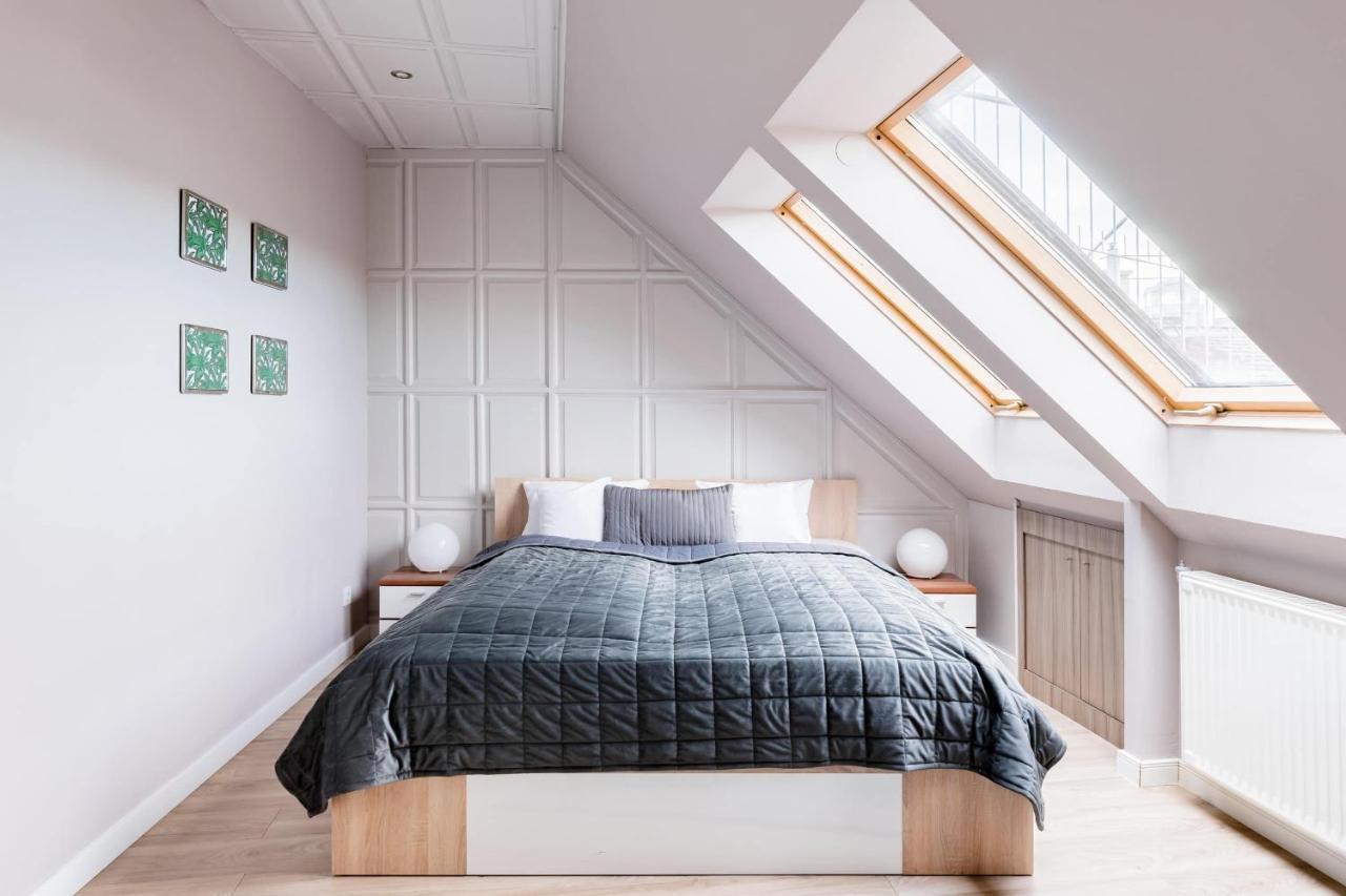 Sunny And Central Penthouse With Private Garage Budapest Exterior foto