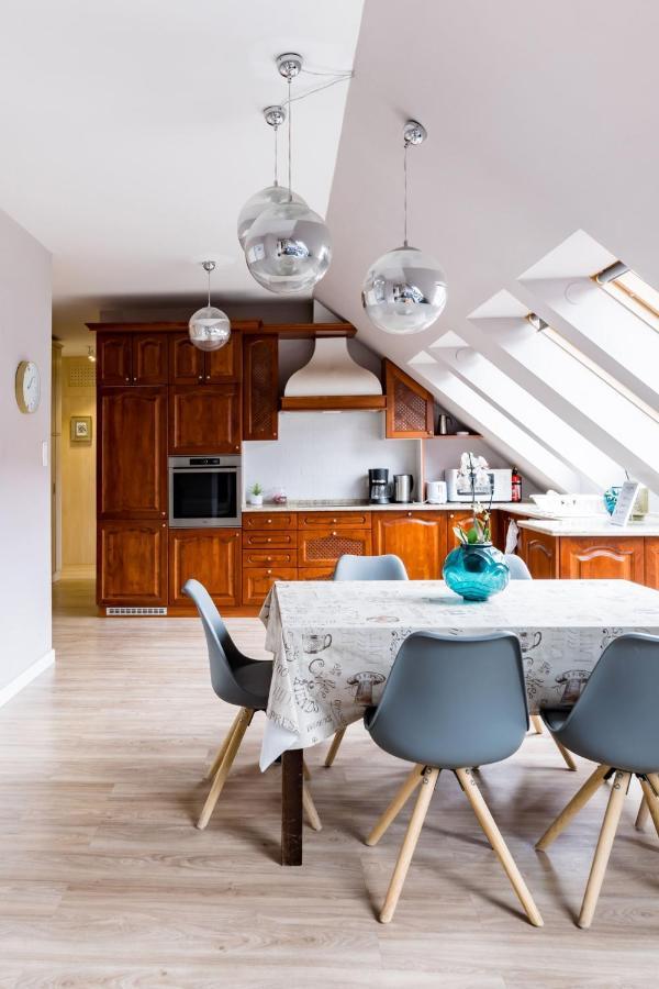 Sunny And Central Penthouse With Private Garage Budapest Exterior foto